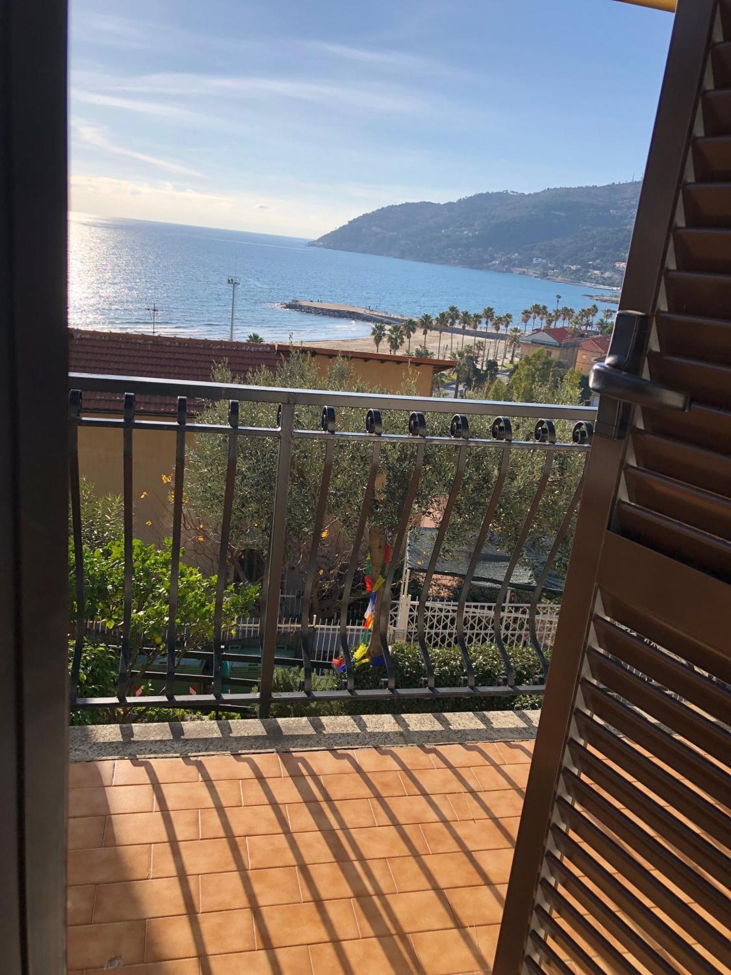 拉皮纳塔阿帕特蒙提酒店 Marina dʼMarina dʼAndora 客房 照片